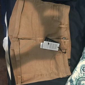 American Eagle Khaki Shorts Women’s
